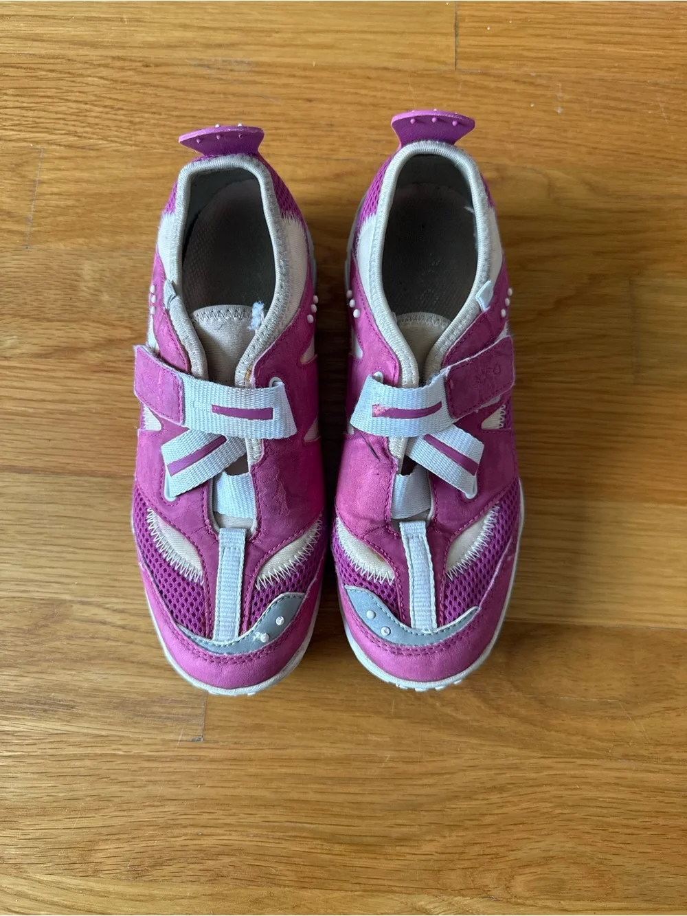 ECCO Girls Pink Athletic Velcro Sneakers